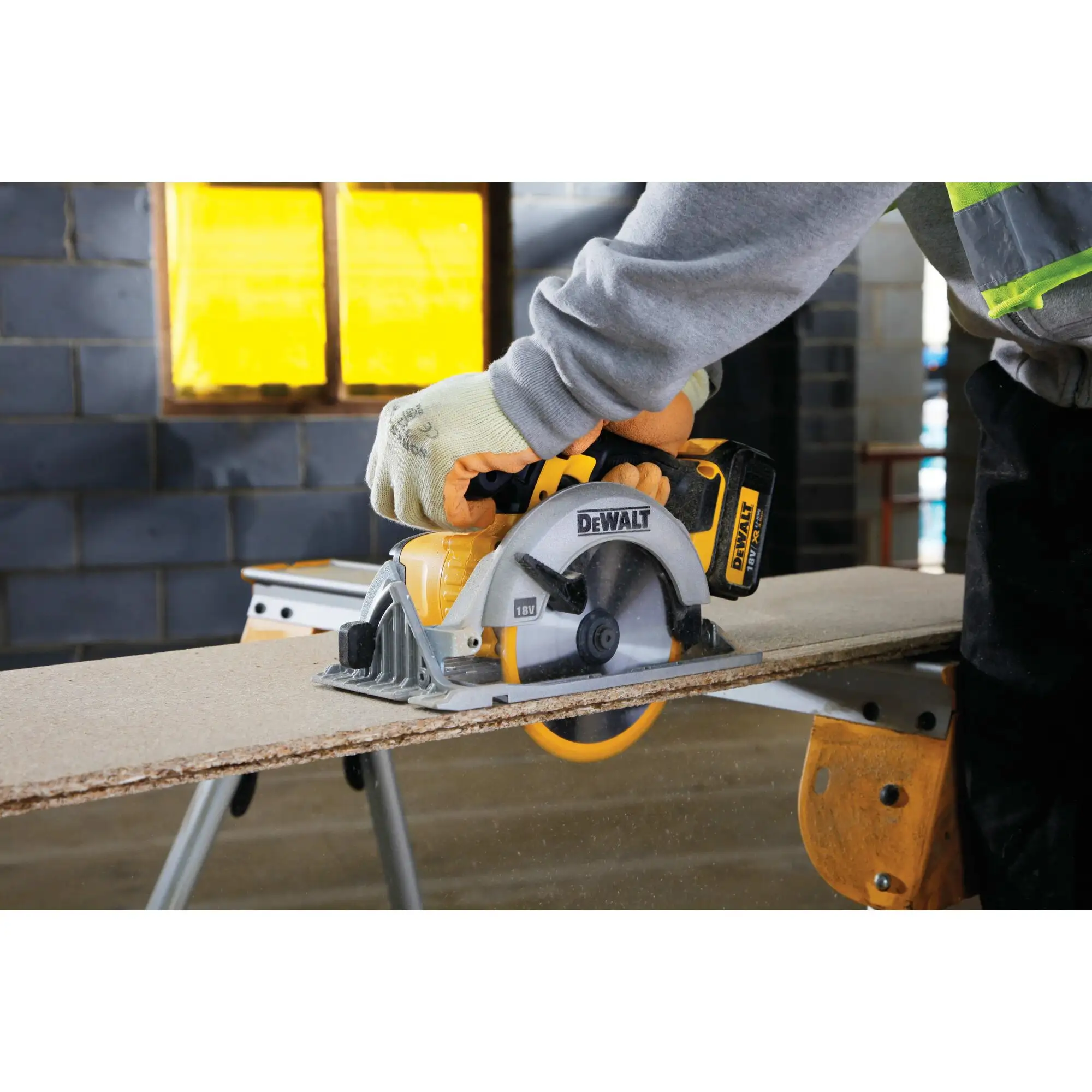 Circular saw, 18V, 5150 rpm, with battery • DeWalt