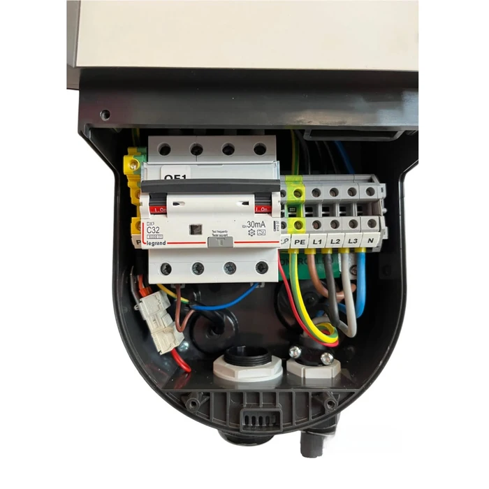 Electric Car Charging Station, Legrand Green Up ONE 57016, three-phase, 22KW, 32A